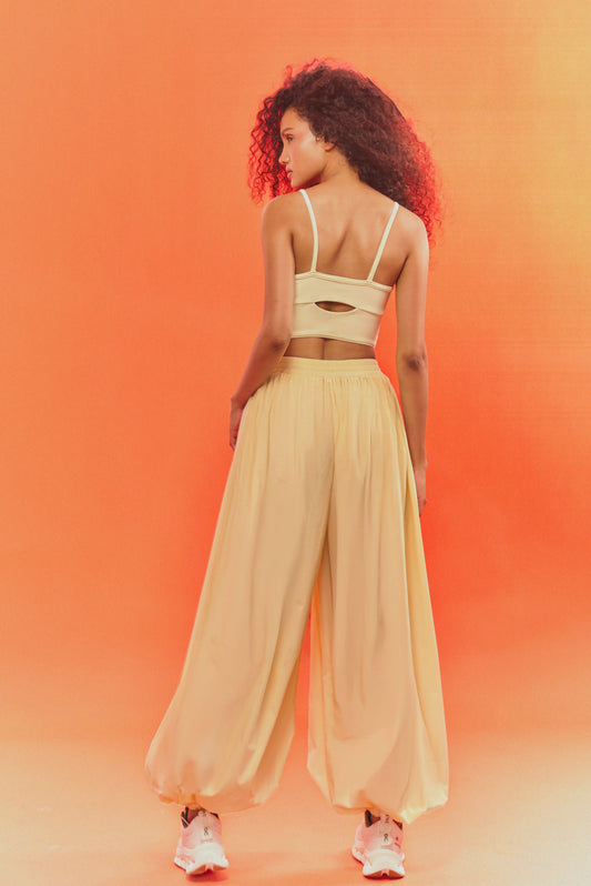 BUTTER YELLOW LUMA TOP